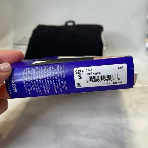 Red Hot Spanx Shaping Leggings Calf-length Pull-onHigh-rise Small Black - Picture 7 of 9